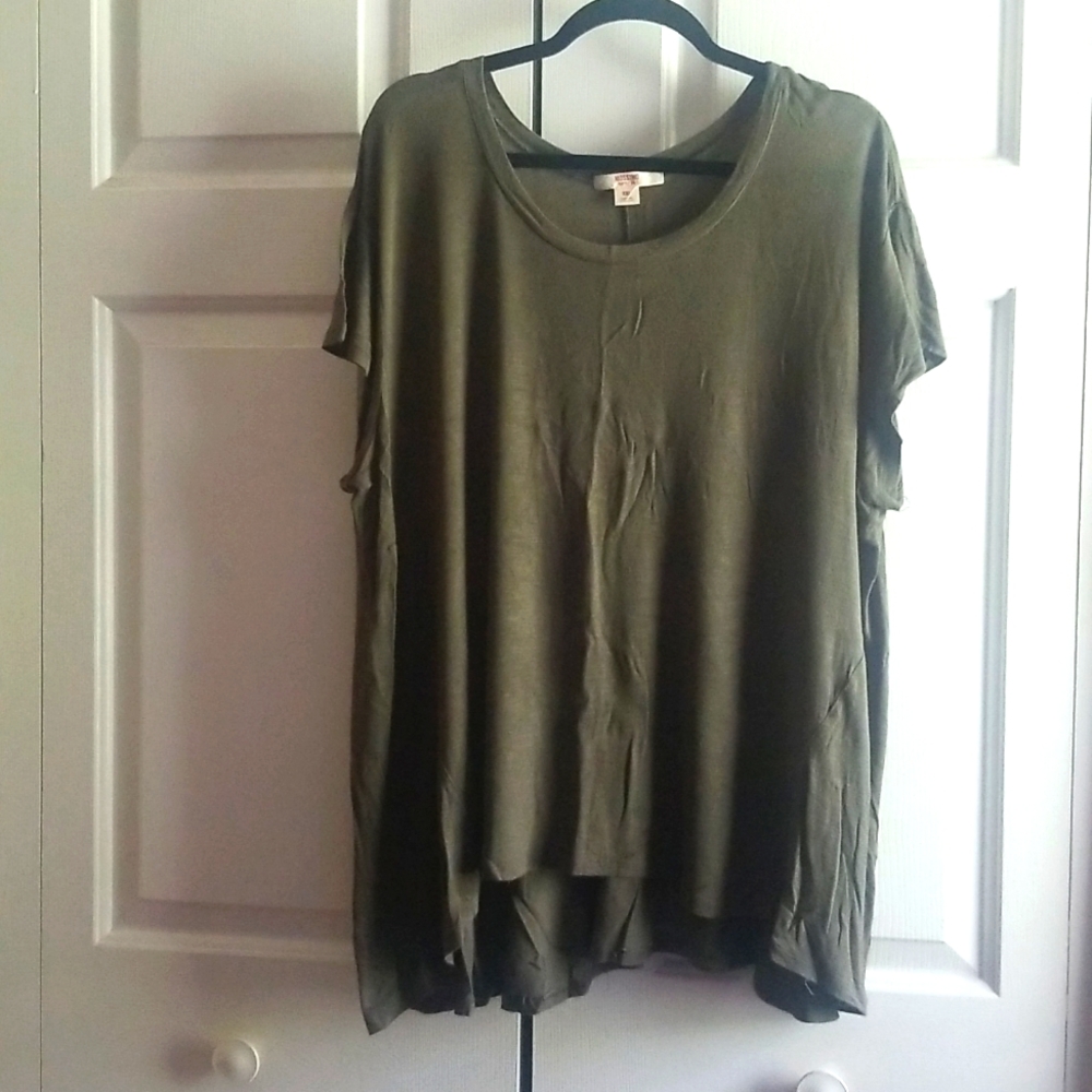 Flowy top